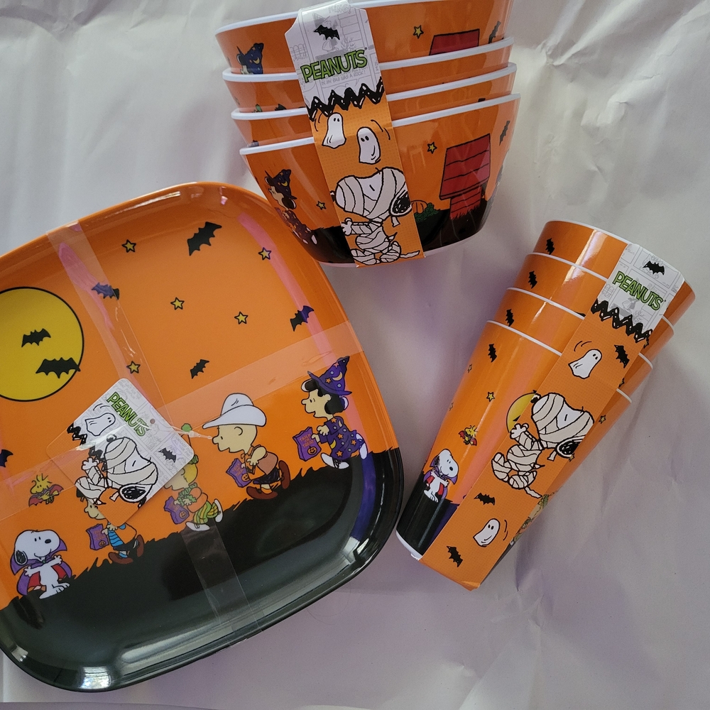 Peanuts Halloween Plate and Cup Set